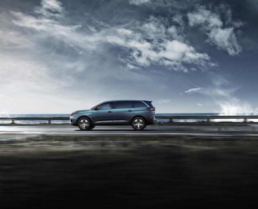  Peugeot 5008 2017 года  (WW) (фото 13 из 31)